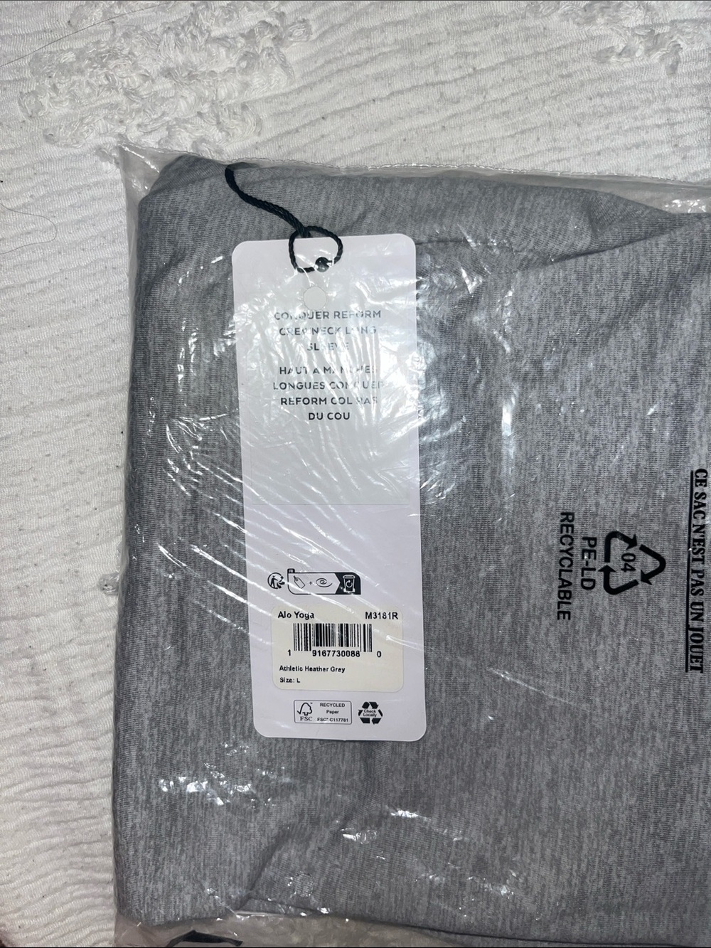 ALO Yoga Men’s Athletic Heather Gray Long Sleeve Crew - Picture 4 of 4